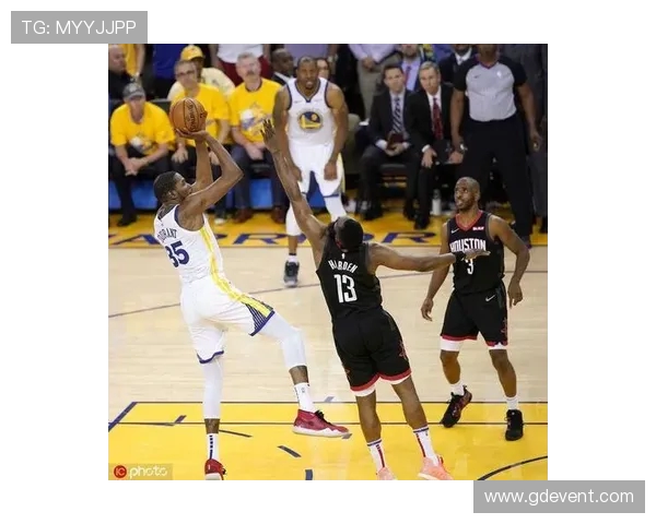 骑士复制勇士王朝之路攻守平衡才是夺冠唯一法则