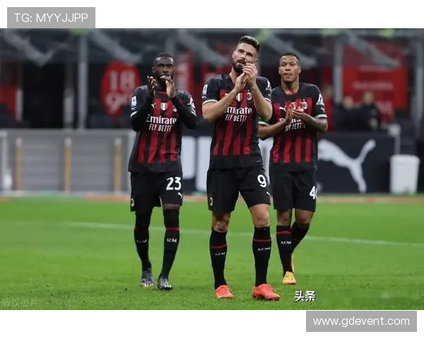 刘若钒精准横传制造混乱 对手自摆乌龙助球队锁定胜局