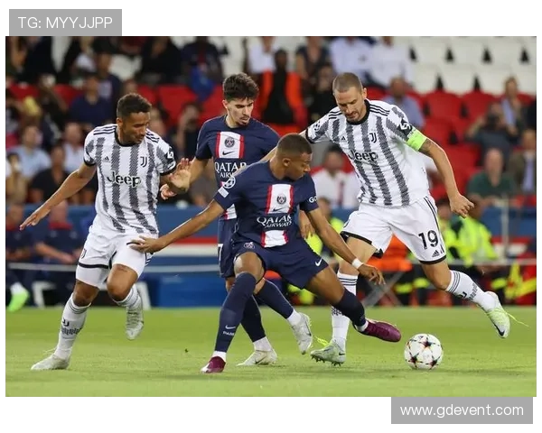 法甲第29轮斯特拉斯堡主场迎战尼斯争夺宝贵三分角逐激烈 法甲第29轮斯特拉斯堡主场迎战尼斯争夺宝贵三分角逐激烈