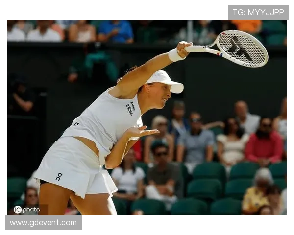 斯瓦泰克首次闯入温网四强 自豪之情溢于言表