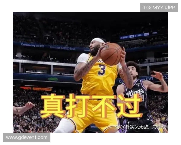 A史密斯质疑詹姆斯关键时刻表现是否与赛前饮酒有关