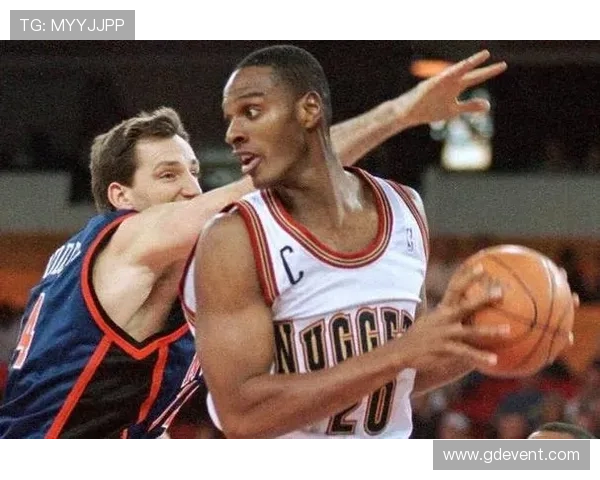 芬奇谈球队逆转失利原因执行力不足导致专注力下降陷入混乱 芬奇谈球队逆转失利原因执行力不足导致专注力下降陷入混乱